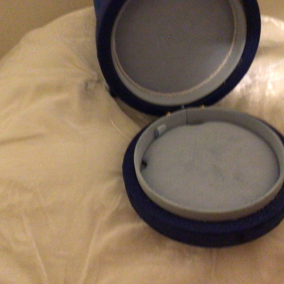 🚫Sold🚫 Piaget Necklace Jewelry Box - Picture 3 of 4